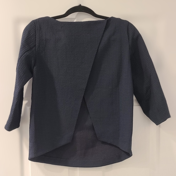 Club Monaco Navy colored textured Top with open back - Picture 2 of 3